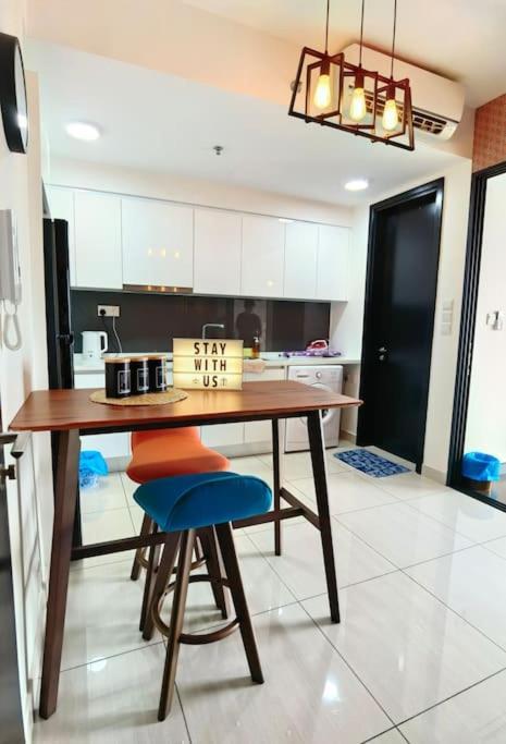 1519 Almas Suites Seaview Sunrise Netflix By Stay Nusajaya  Exterior photo