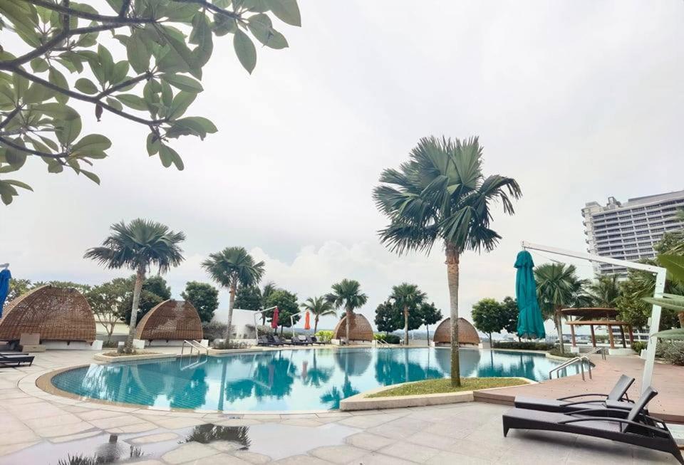 1519 Almas Suites Seaview Sunrise Netflix By Stay Nusajaya  Exterior photo