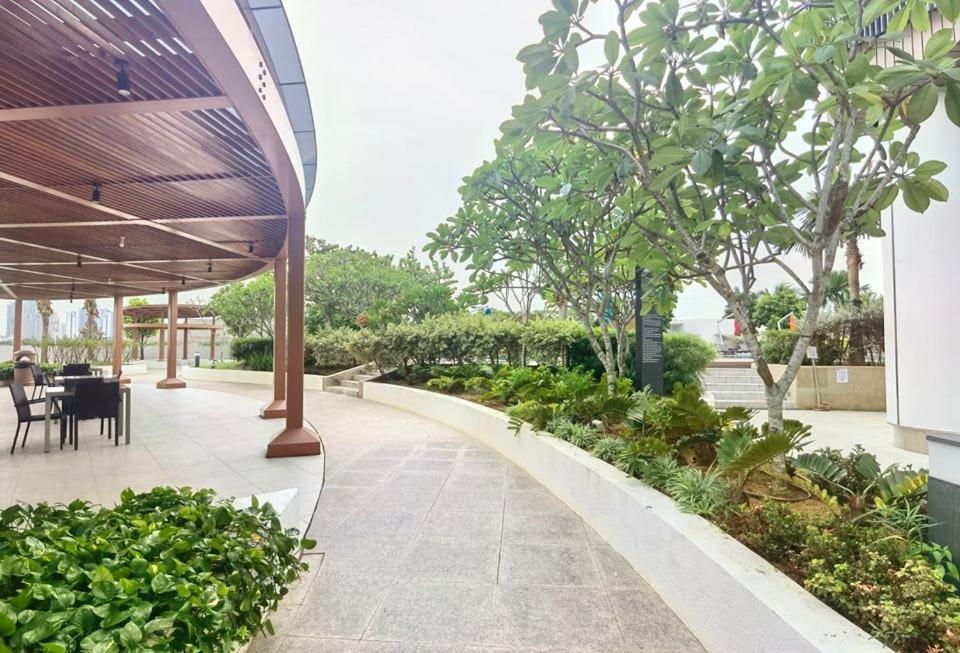 1519 Almas Suites Seaview Sunrise Netflix By Stay Nusajaya  Exterior photo