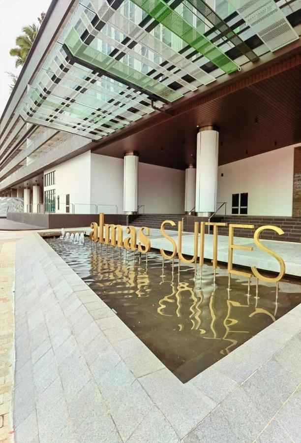 1519 Almas Suites Seaview Sunrise Netflix By Stay Nusajaya  Exterior photo