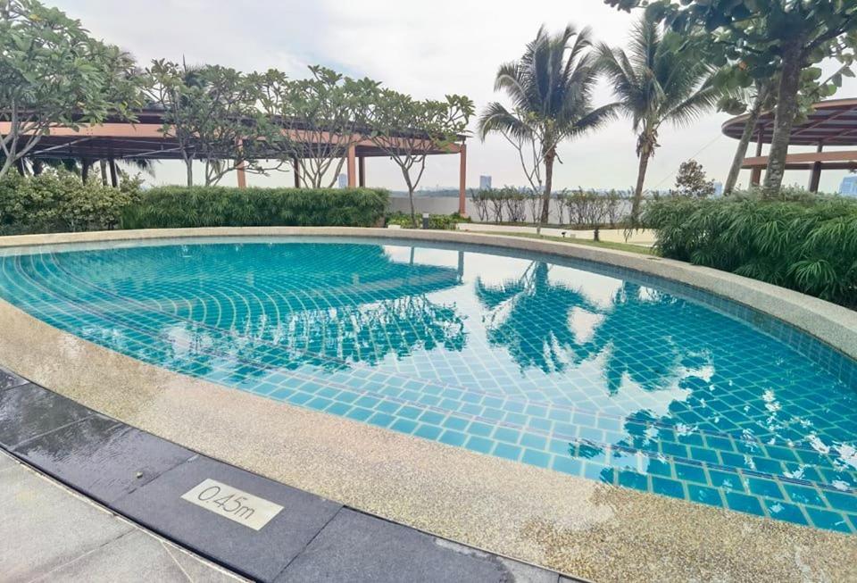 1519 Almas Suites Seaview Sunrise Netflix By Stay Nusajaya  Exterior photo